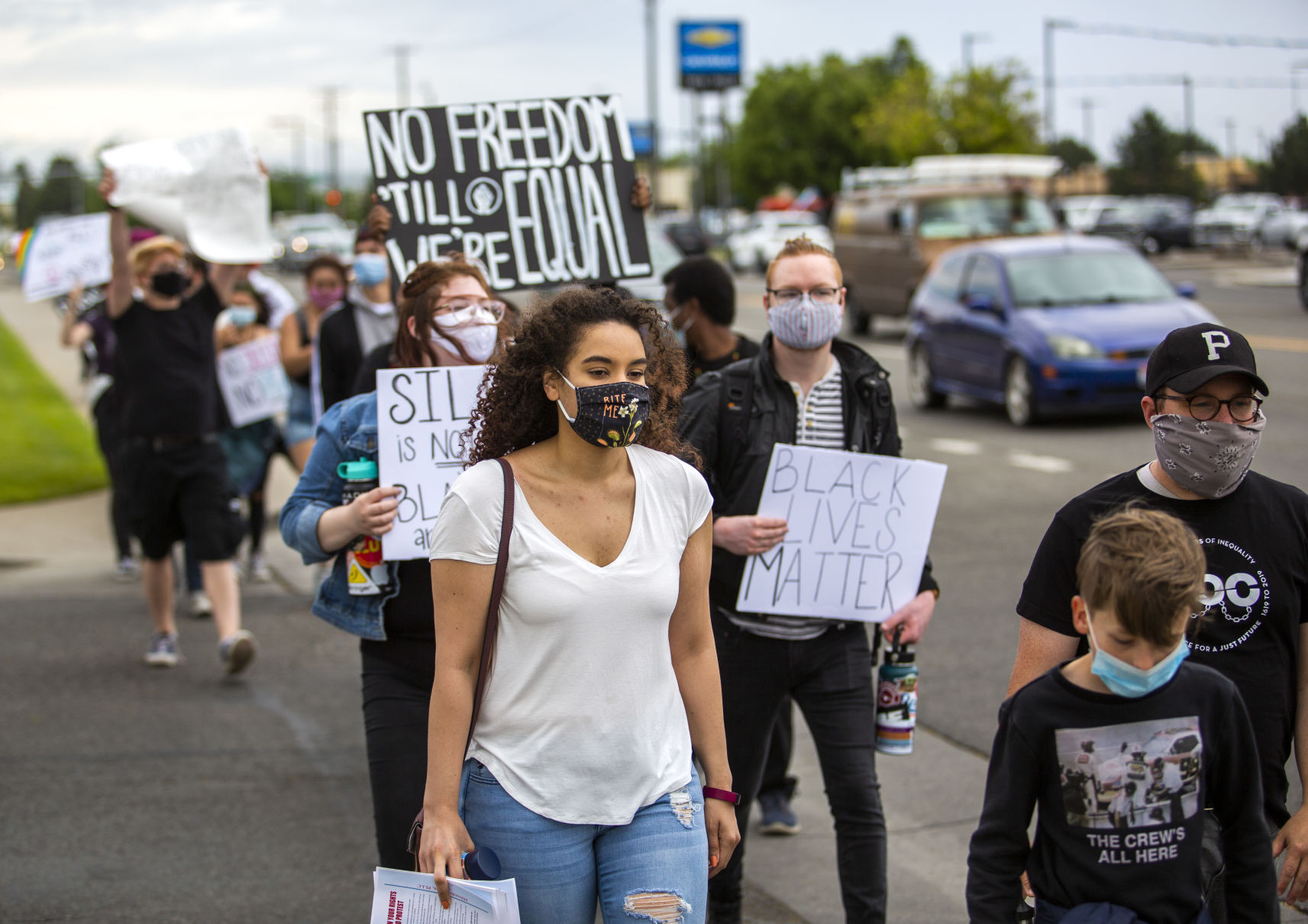 Citizens gather to protest police brutality